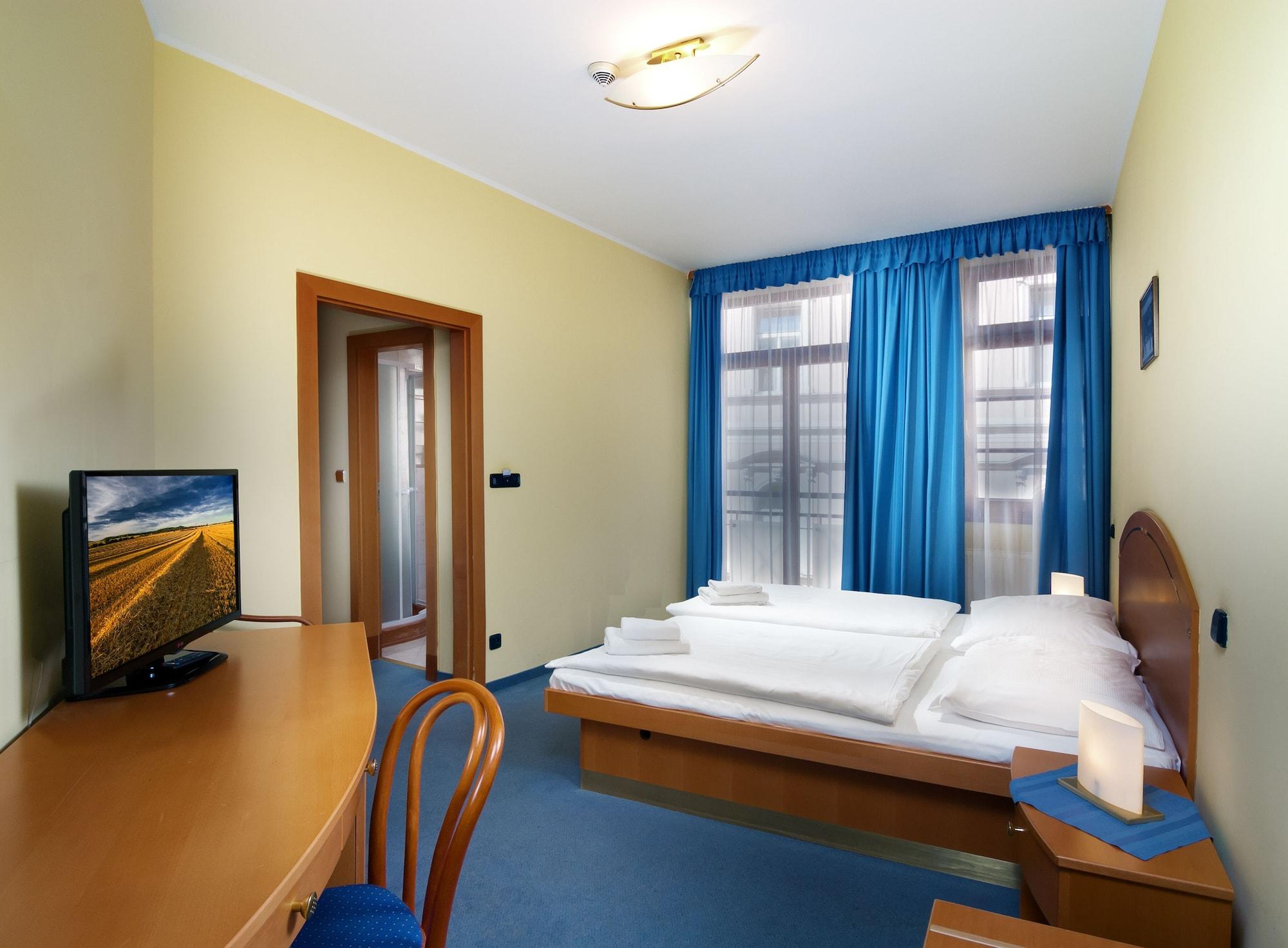 Hotel Ruze Karlovy Vary Luaran gambar