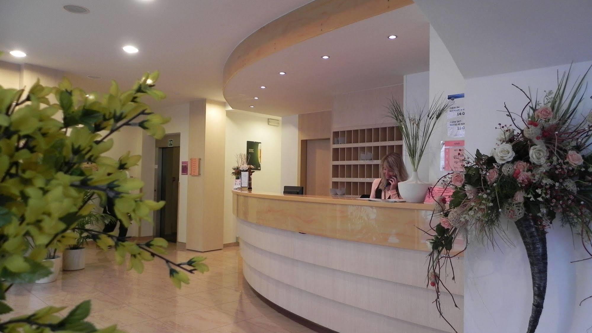 Hotel Ruze Karlovy Vary Luaran gambar
