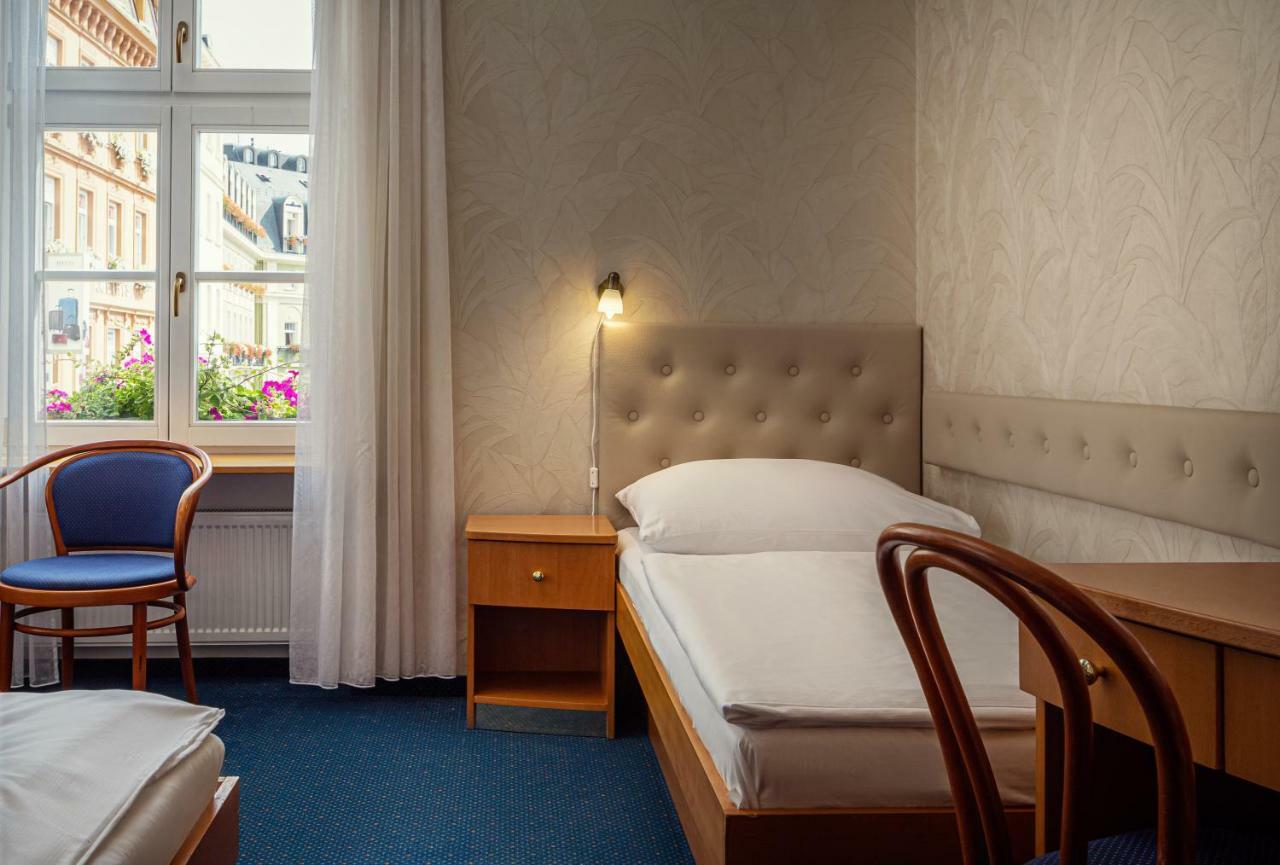Hotel Ruze Karlovy Vary Luaran gambar